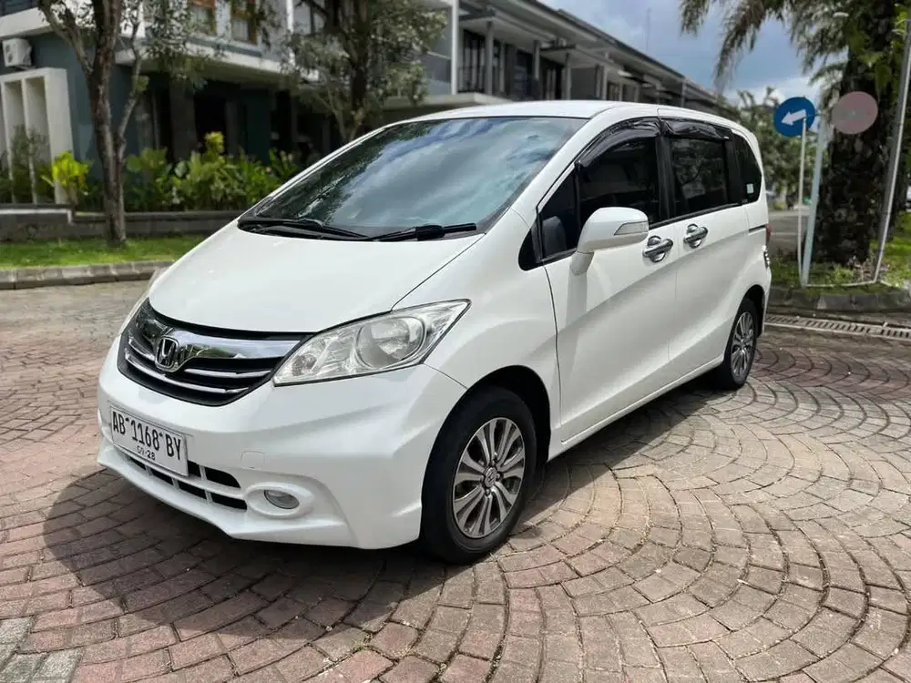 Freed E PSD Matic 2013 MURAH & SIAP PAKAI DP MINIM!