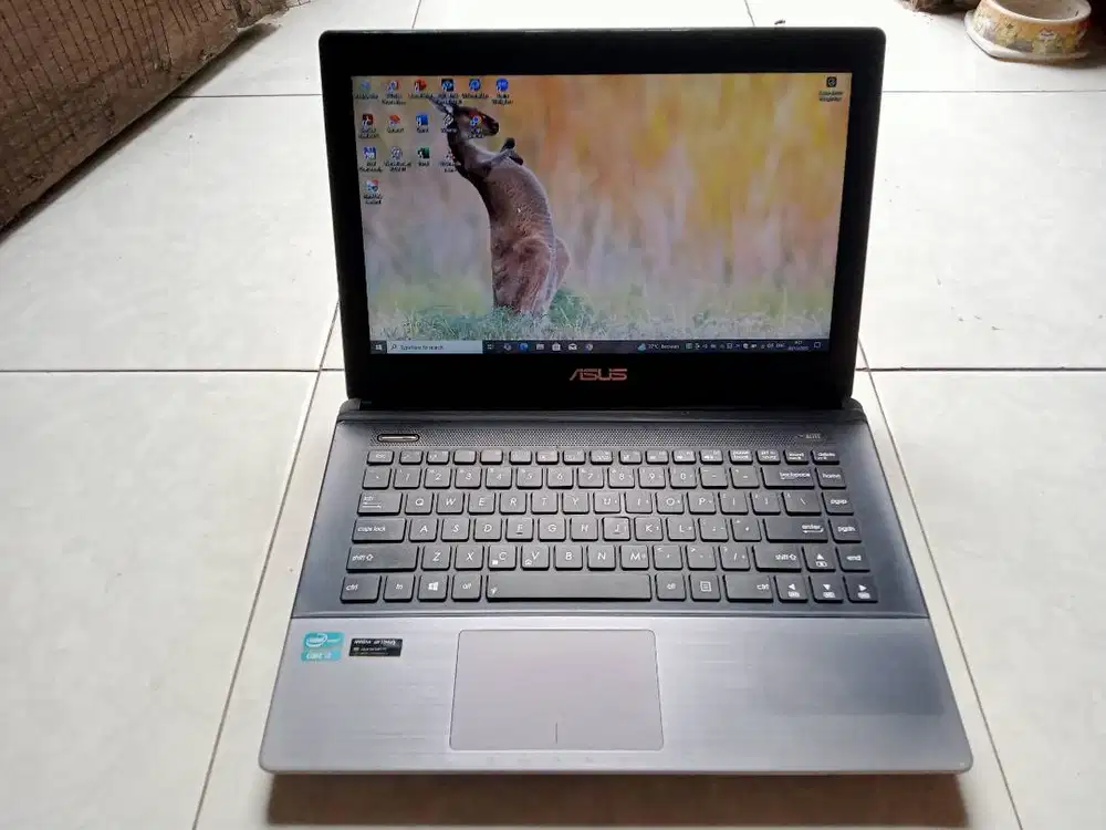 ASUS X45VD / Core i3 Gen-2 / nVidia 610M / SSD 128Gb / 4Gb / 2 Jam