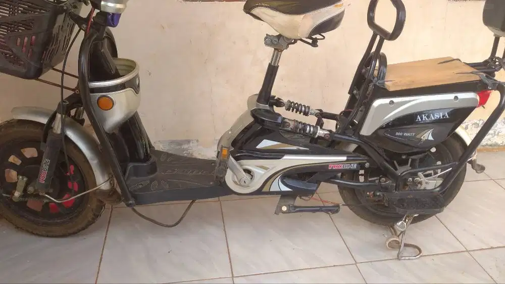 Akasia sepeda listrik