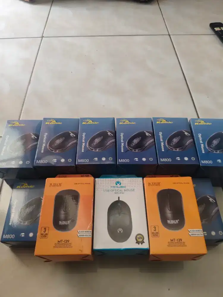 JUAL MOUSE DAPET DARI KANTOR MASIH BARU