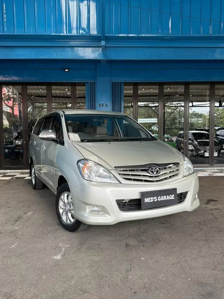 Innova 2009 KM 30 Rb ANTIK