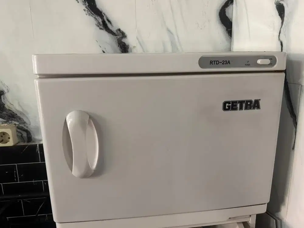 Pemanas handuk/ towel warmer