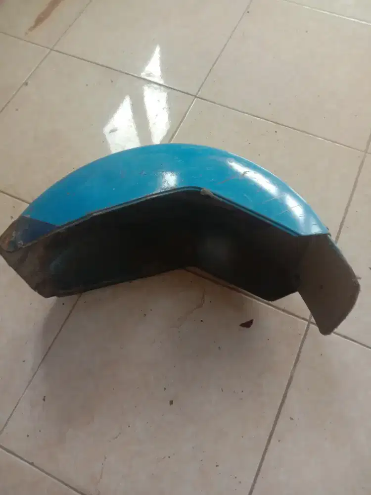 Spakbor depan vespa PX