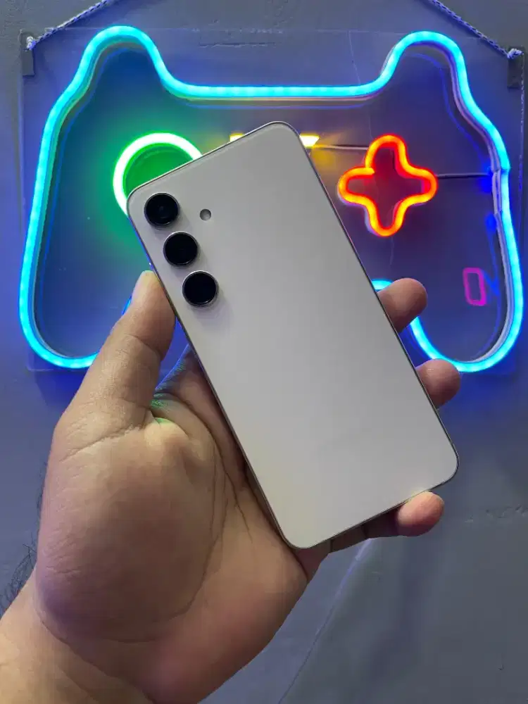 Samsung S24 8/256 resmi sein indonesia super mulus fullset no minus