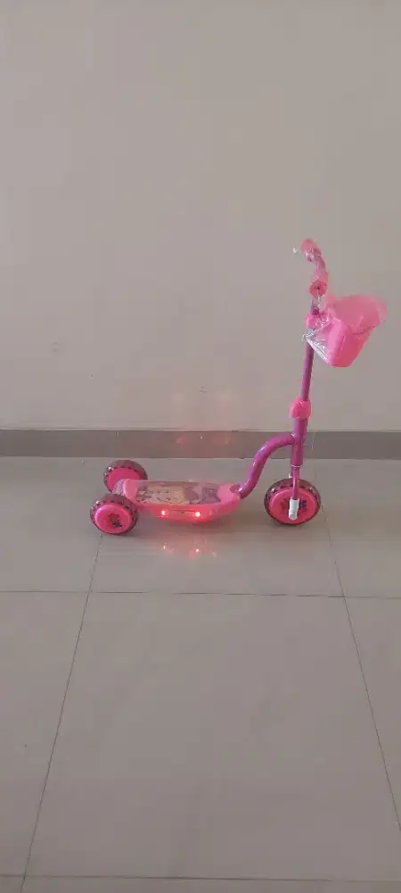 Scooter anak/skuter anak cwe/skuter barbie