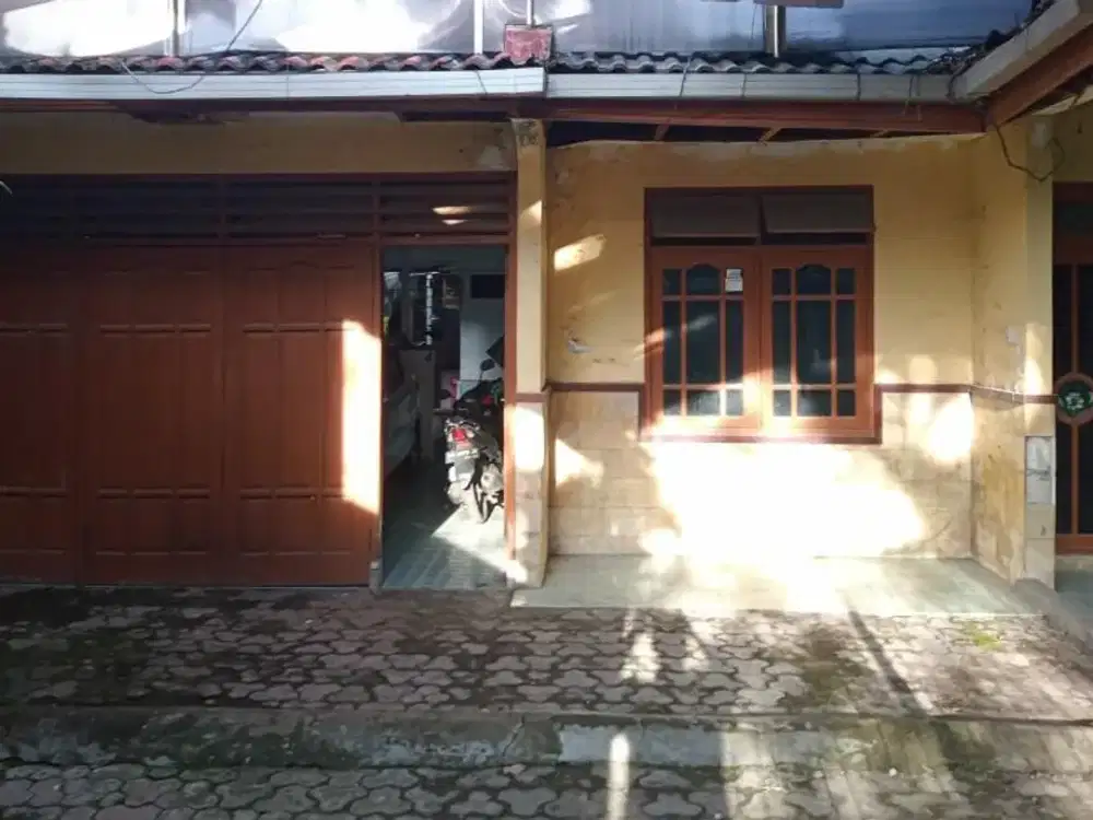 JUAL MURAH HITUNG TANAH SAJA Rumah 1Lantai Candi Lontar Surabaya Barat