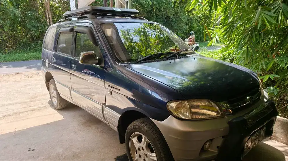 DAIHATSU TARUNA 2003 FGX 1.5