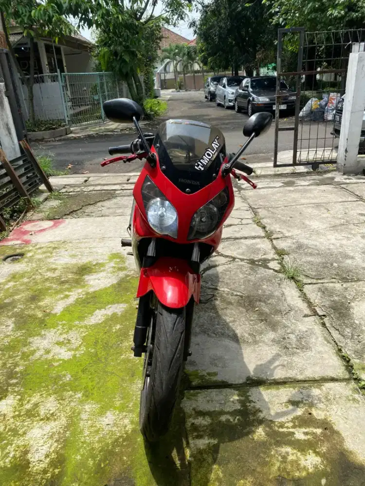 HONDA CBR 150R 2008