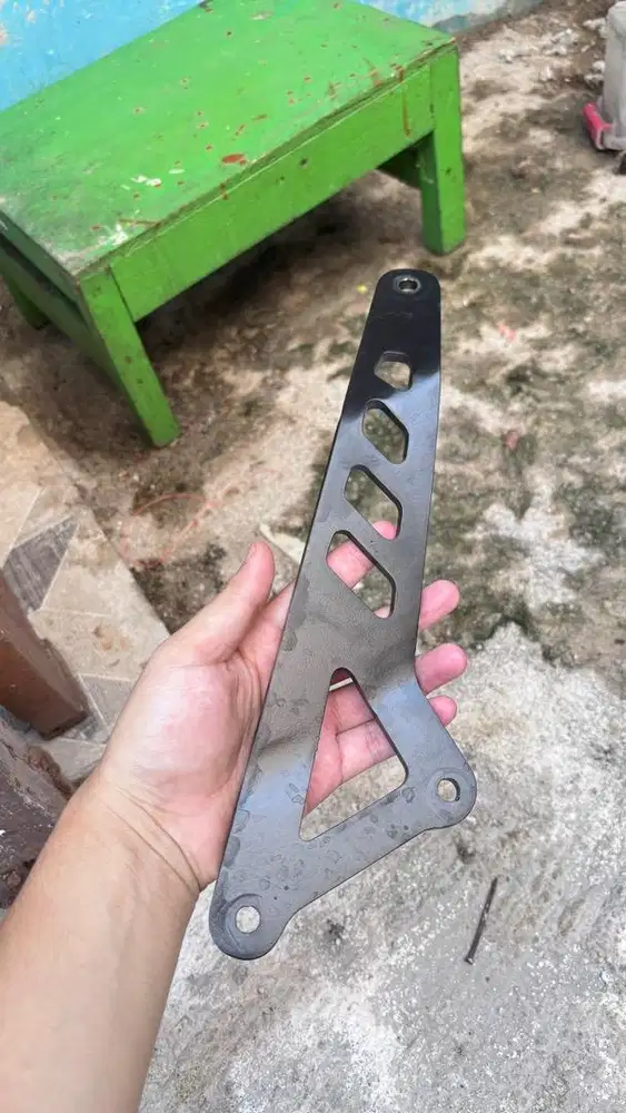 Breket Knalpot CBR250RR / CBR150R