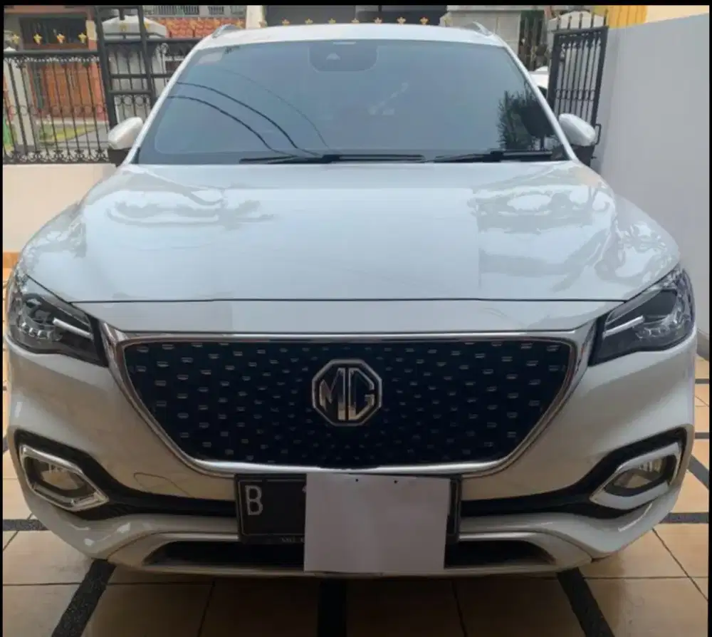 For sale Mg HS I Smart kondisi super