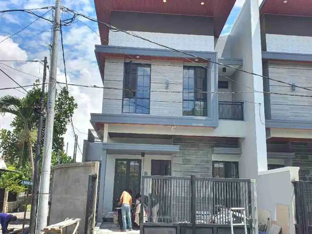 RUMAH MANYAR SURABAYA PALING NYAMAN DI JALAN UTAMA PERUMAHAN ROW JALAN 4 MOBIL