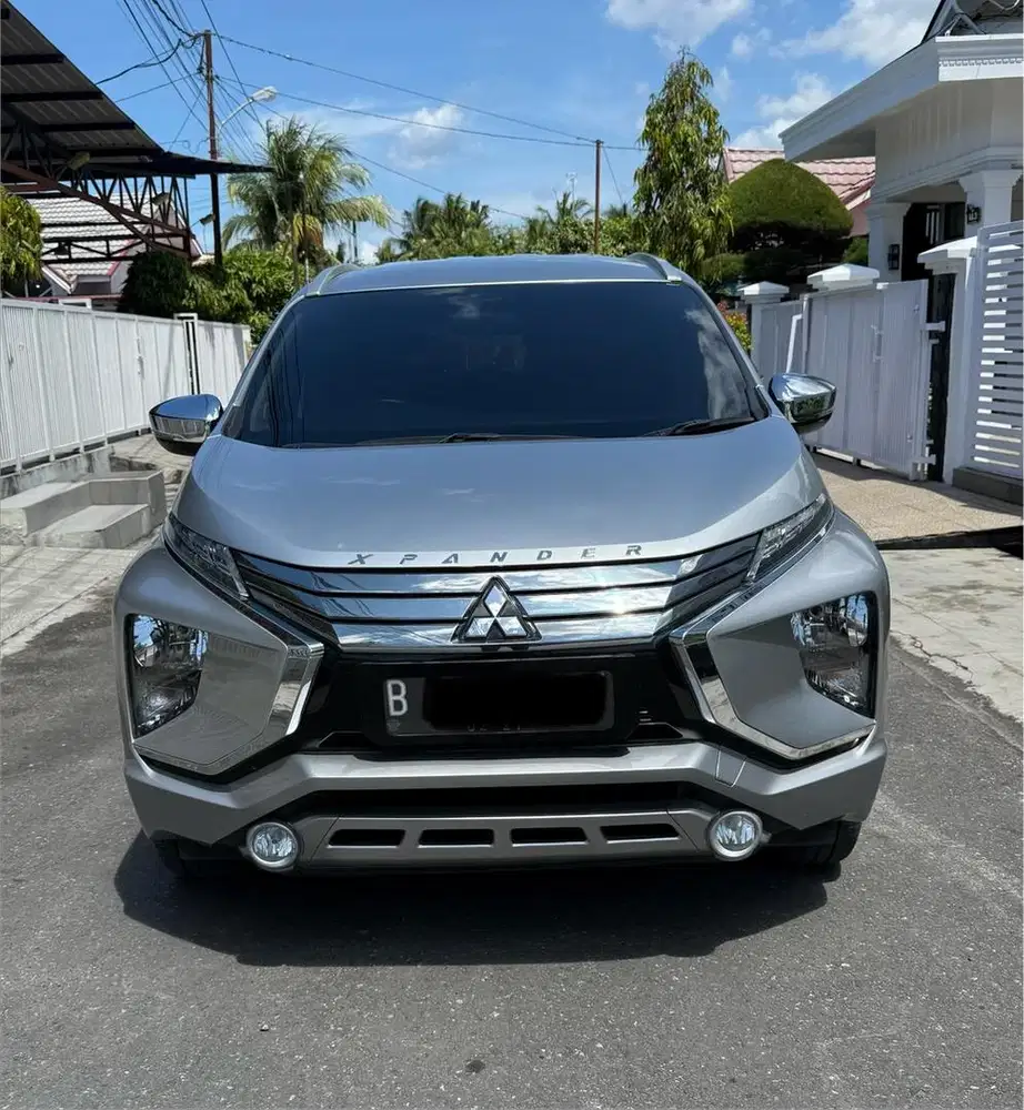 Dijual Xpander Ultimate (Matic)