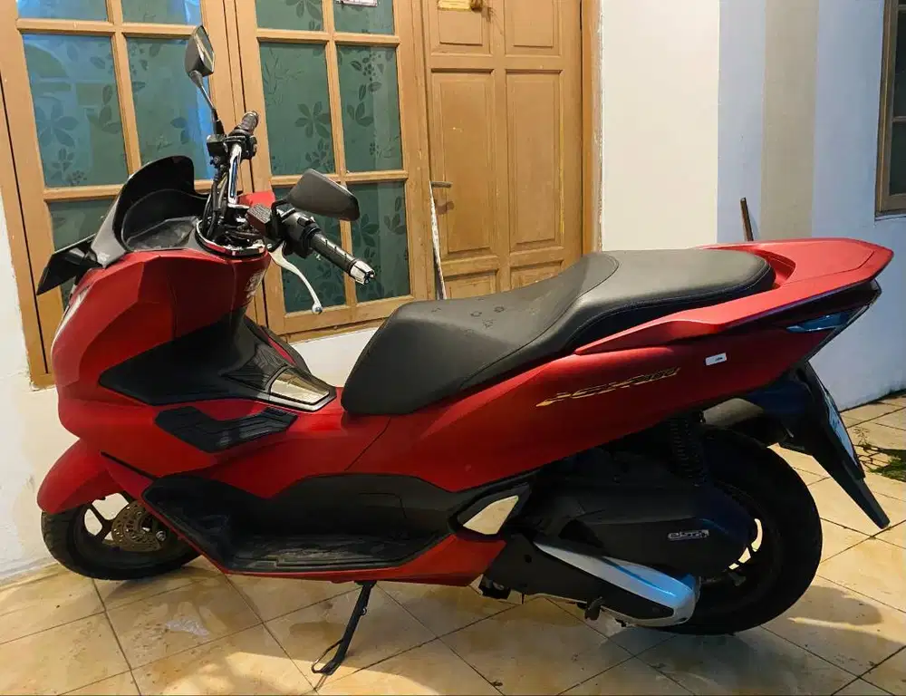 DIJUAL CEPAT HONDA PCX 160 ABS 2024 KM 6ribuan
