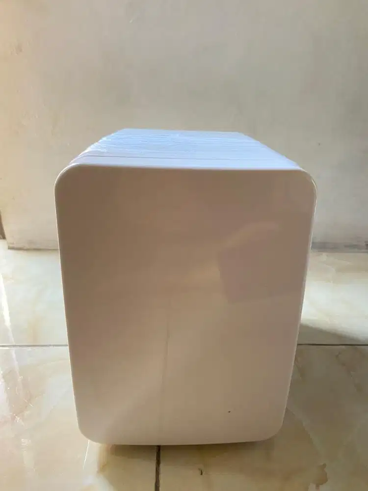 Kulkas mini 6L skincare/obat