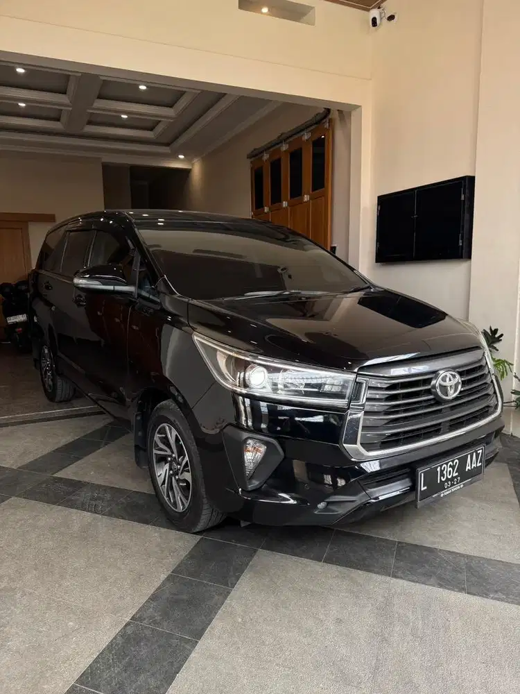 INNOVA REBORN 2.4 V DIESEL MATIC 2022 FACELIFT