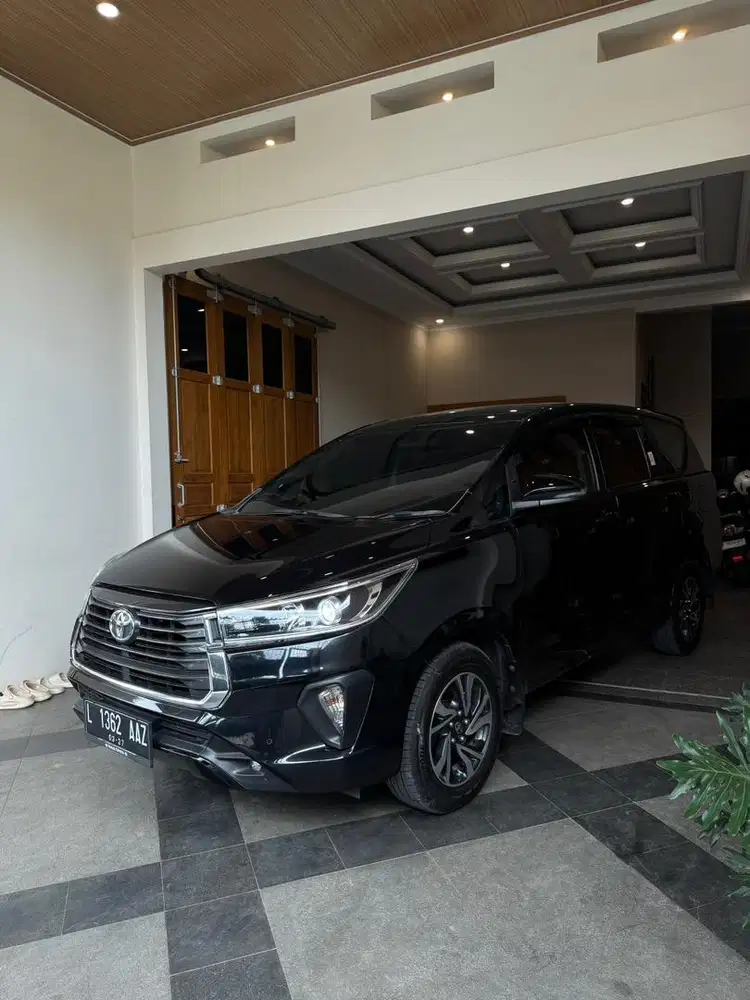 INNOVA REBORN 2.4 V DIESEL MATIC 2022 FACELIFT