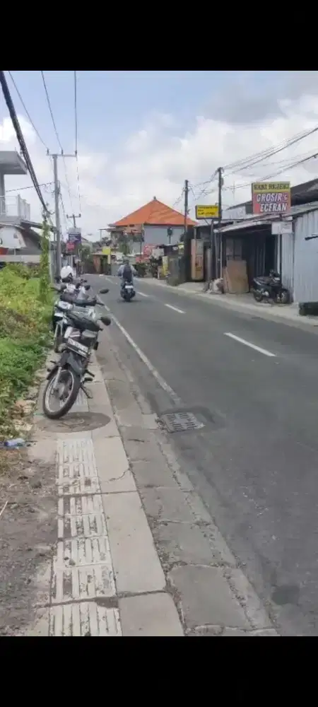 Dijual tanah 2,6 are pinggir jalan utama padang bali dalung bali