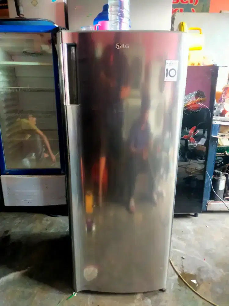 Freezer 6 rak merek LG