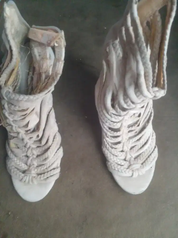 Sepatu Highheels merek Aldo