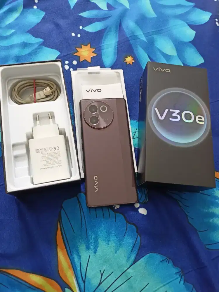 Vivo V30e 5G Ram8+8/128 Fullset Full Ori