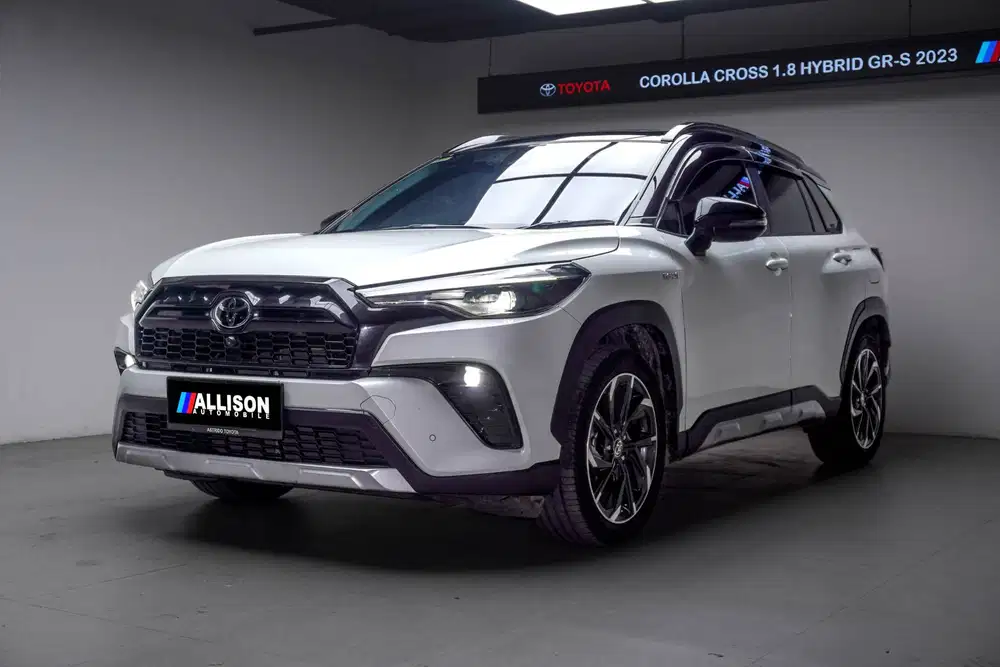 [TDP 21,9Jt] Toyota Corolla Cross 1.8 Hybrid SUV AT 2023 PUTIH Km 34rb