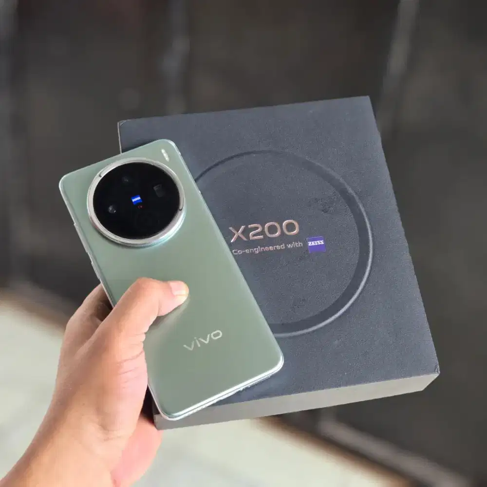 Vivo X200 12/256GB Like New Garansi Juli 2026