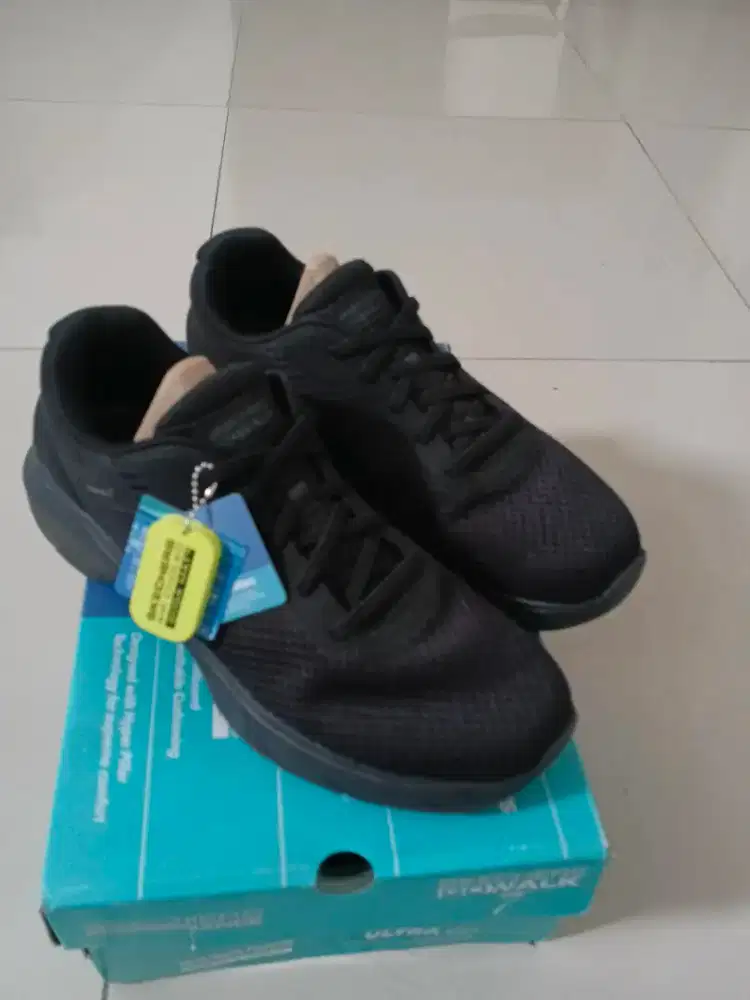 Sepatu Skechers Go Walk 7 Size 11, 5