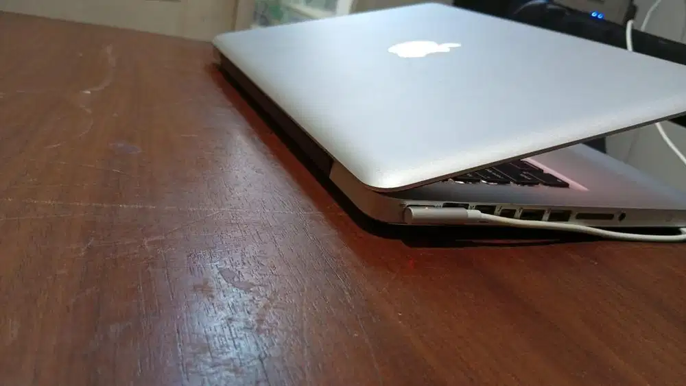 Cod macbook pro 2011 16gb i5 nego