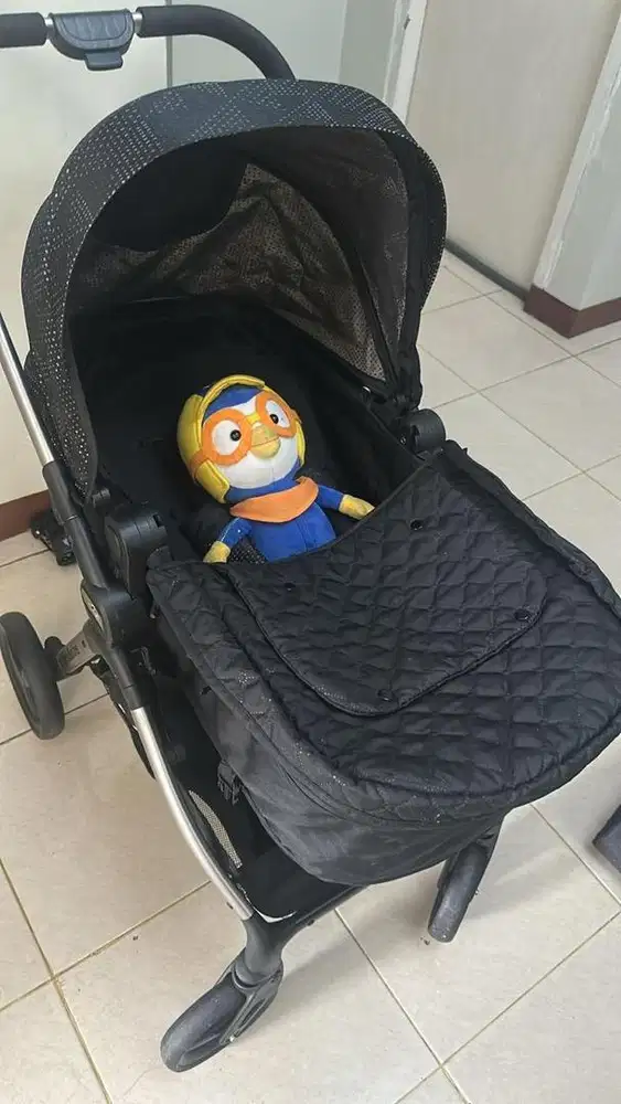 Stoler bekas terasa baru jarang di pakai