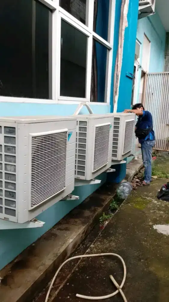 SERVICE AC KULKAS MESIN CUCI POMPA AIR BONGKAR PASANG AC