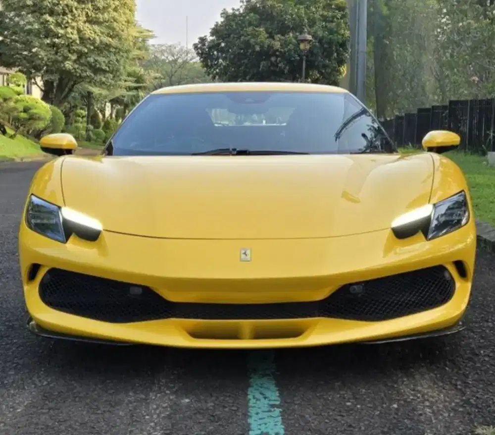 Ferrari 296 GTB 2025