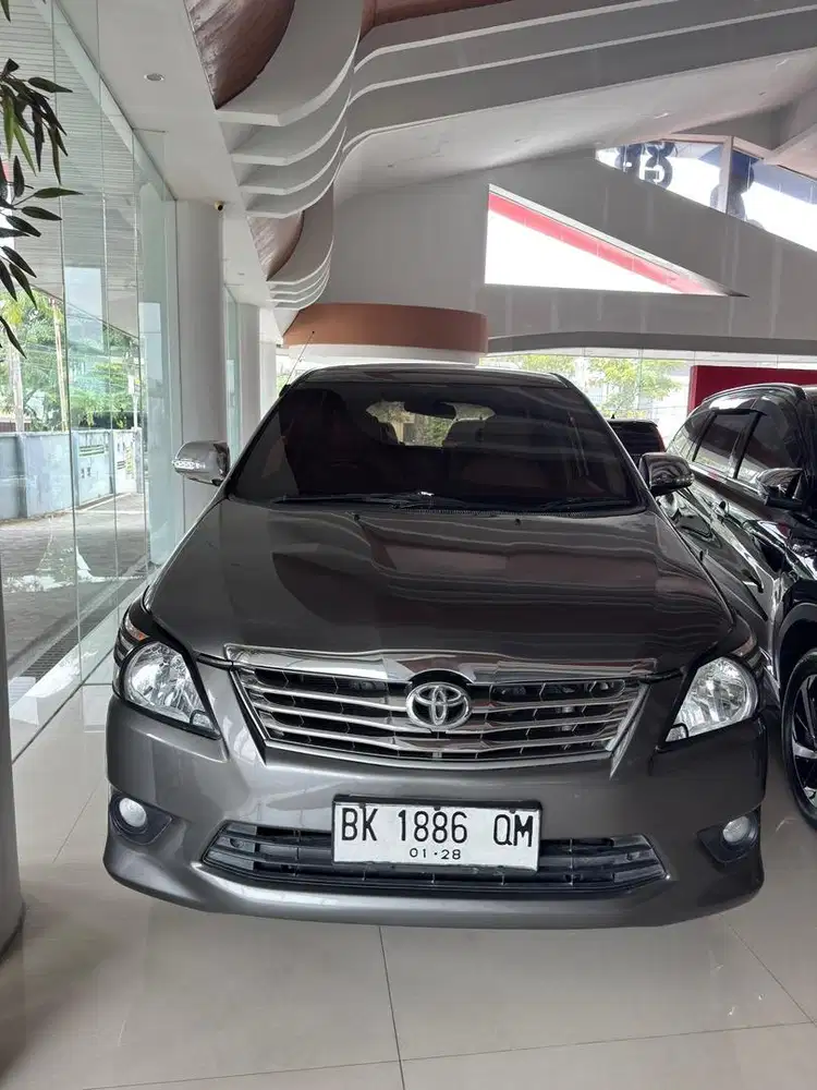 Kijang Innova 2.5 G m/t 2012