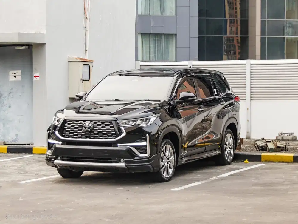 Toyota Kijang Innova 2023 Hybrid