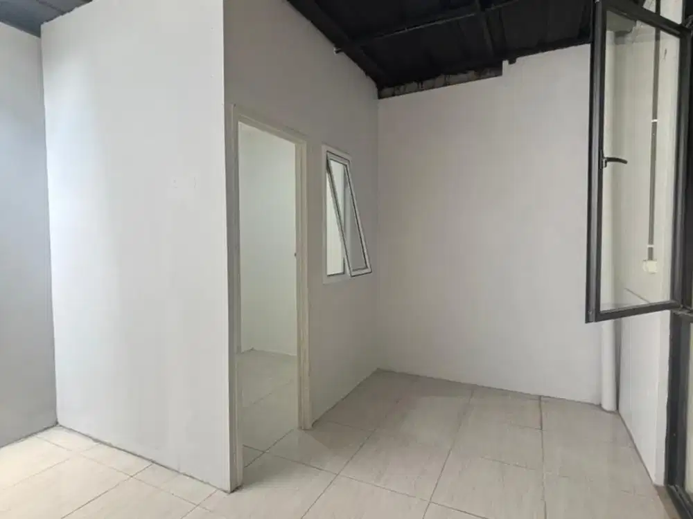 Disewakan Cepat Rumah Rapi Kamar 3 di Cendana Icon Lippo Karawaci