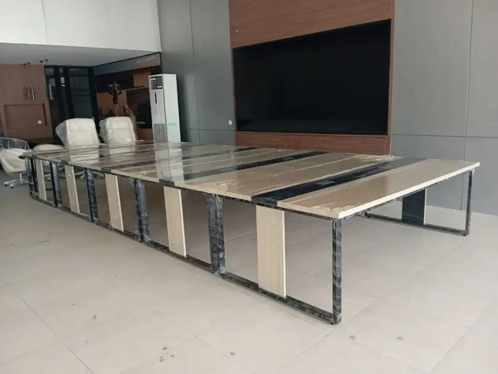 meja rapat / meja meeting / meja besar