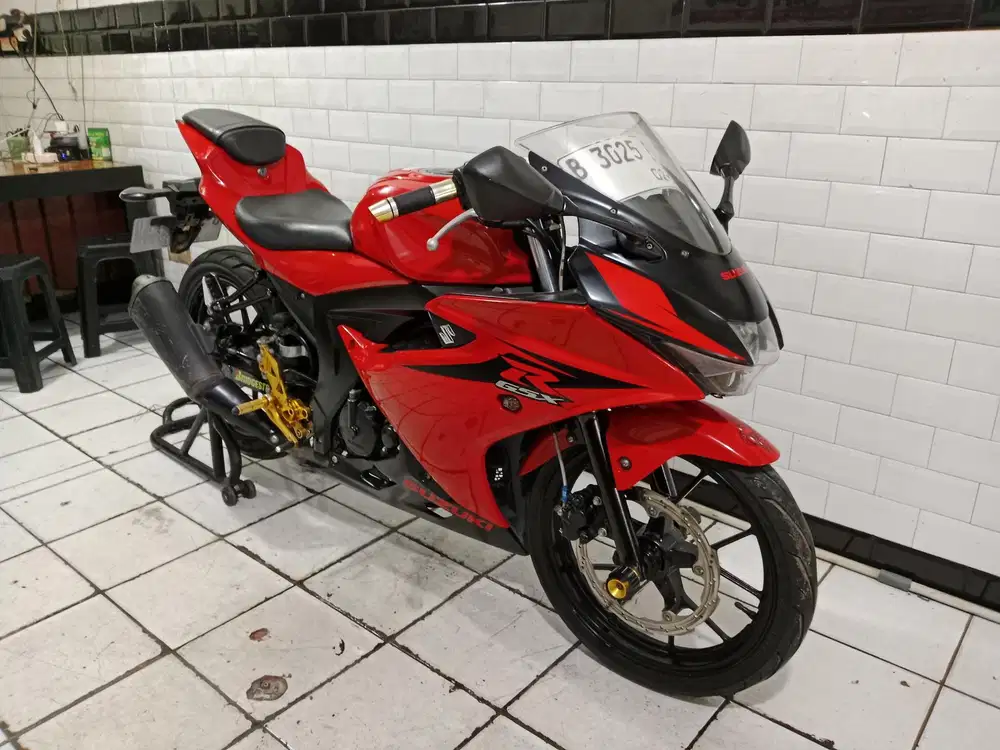 GSX-R tahun 2018 lengkap bagus