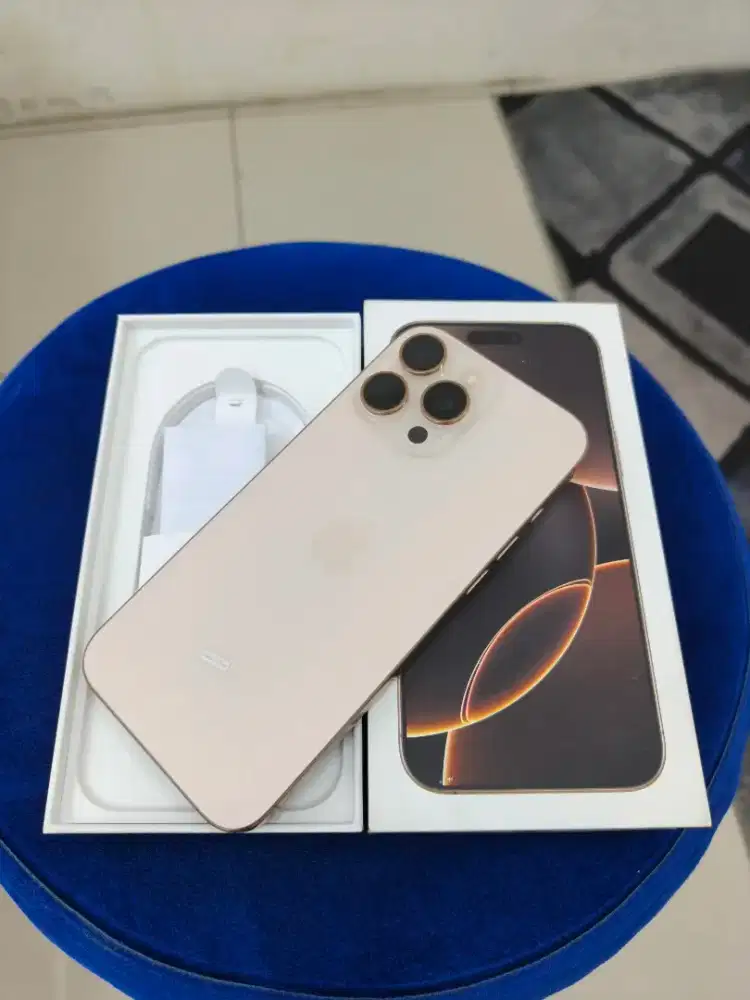 iPhone 16 promax 256 disert titanium