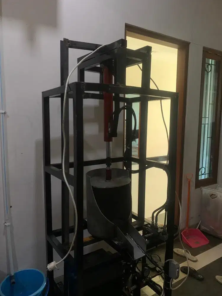 Mesin Hidrolik Santan