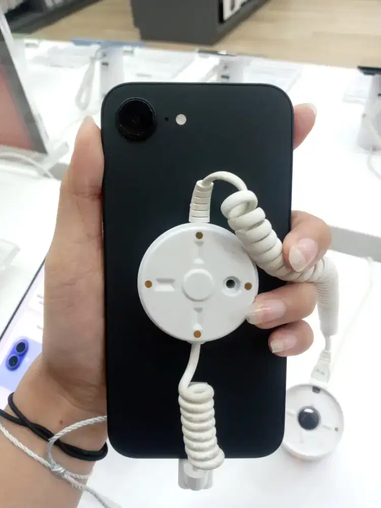IPHONE 16e bisa cicilan