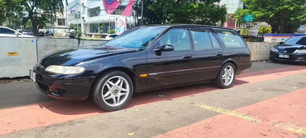 Ford falcon wagon EF 4.0L AT