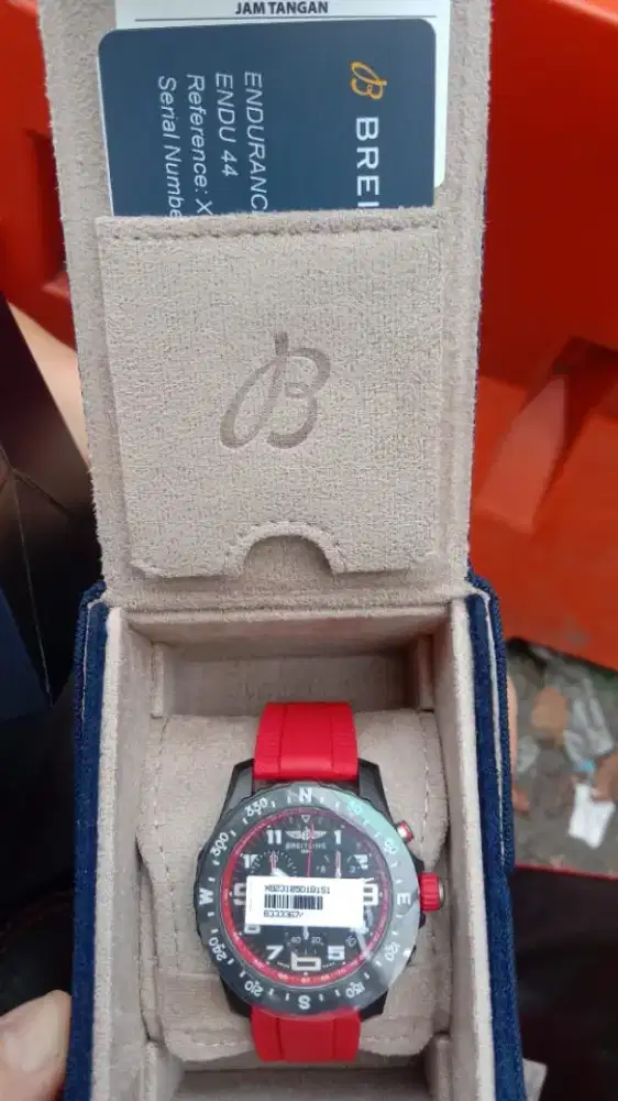 Jam tangan Breitling Endurance pro by Air Asia ( Gent)