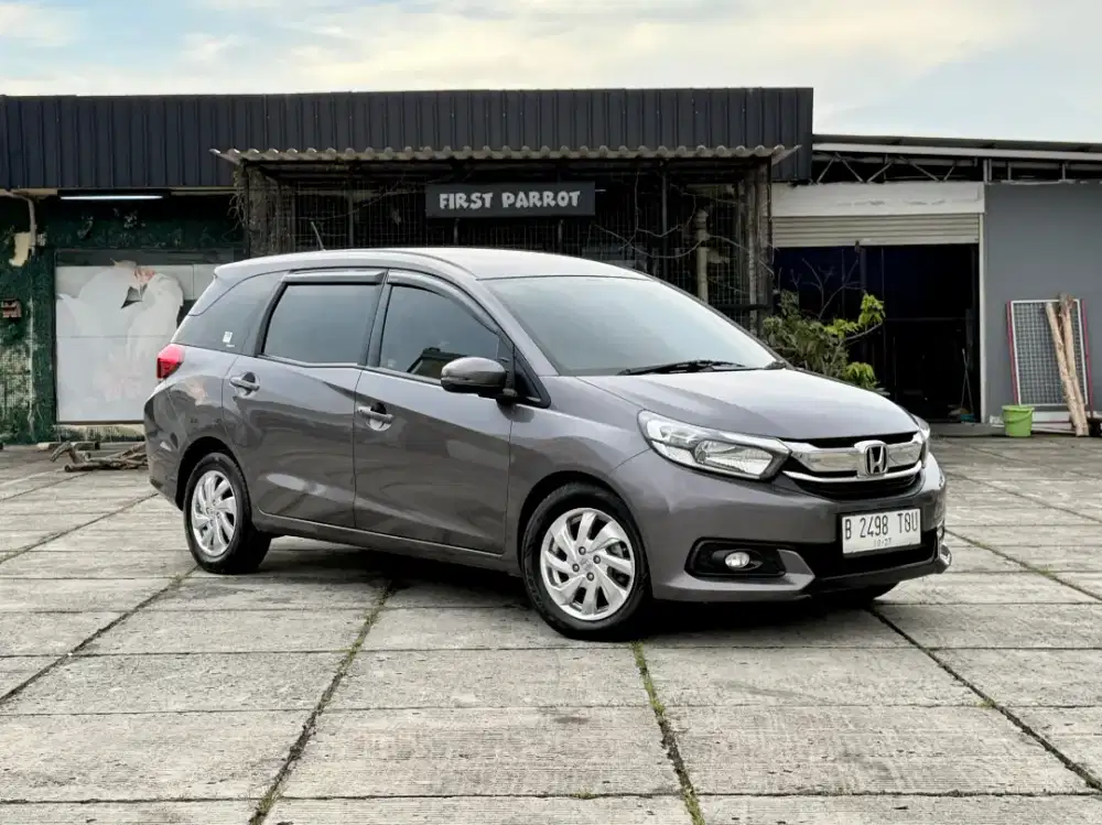 Honda mobilio E 1.5 AT. Tahun 2017. Abu abu. Low km. Perfect cond