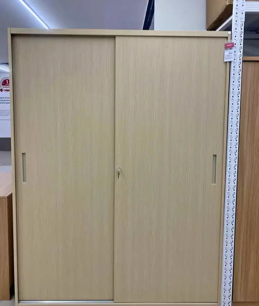 Lemari 3 pintu selma