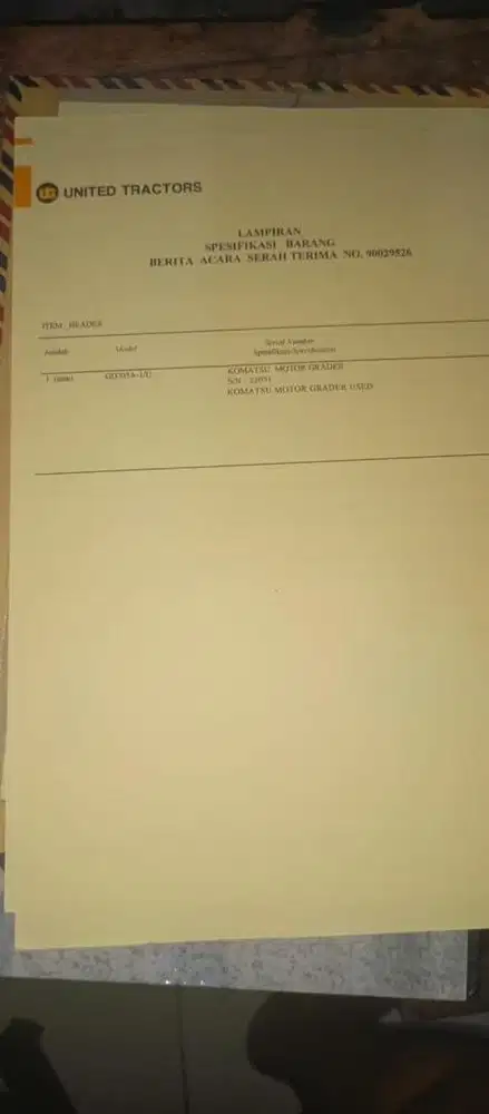 Motor grader komatsu 705-4A tahun 2011