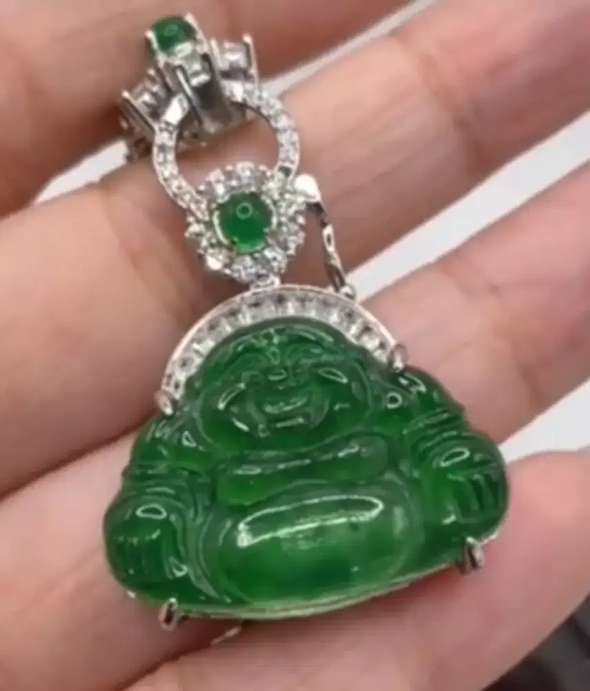 Jadeite jade giok Burma type A