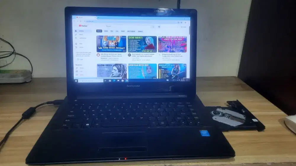 Lenovo G40-30 Slim Cocok buat Sekolah Kuliah(Siap Pakai Harga Murah)