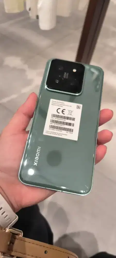 Xiaomi 14 ram 12 / 256 GB Hijau Mulus Fullset