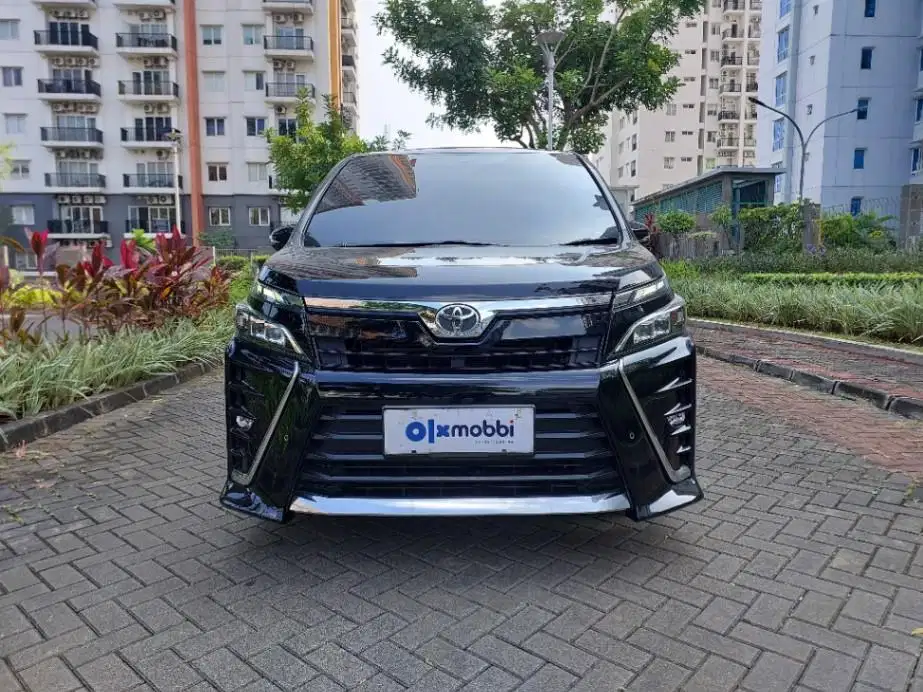 DP MURAH Toyota Voxy 2.0 Bensin-AT 2018 CSZVB
