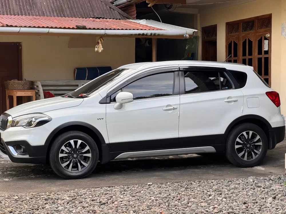 Suzuki SX4 2018 Bensin