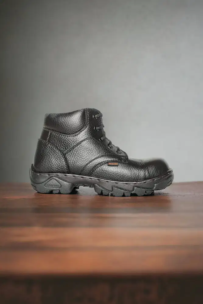 Daftar Harga sepatu pekerja Sorong